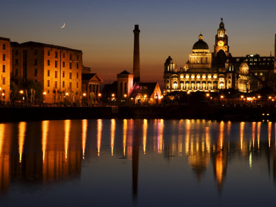beanland-glenn-night-view-of-albert-dock-and-the-three-graces-liverpool-united-kingdom
