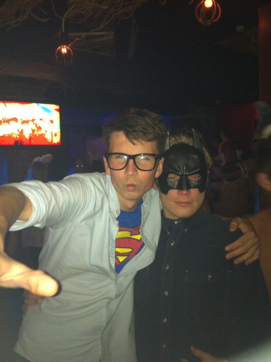 Batman and Superman are actually BFFs