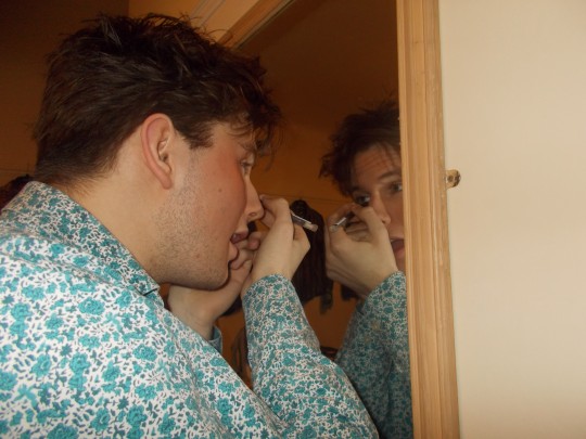 Eyeliner ... a poking disaster
