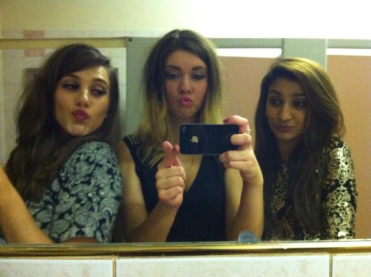 Mirror pic = classic sign you intended to use the mirror
