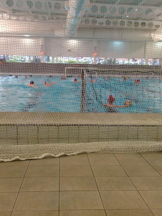 A very clear photo of  a water polo match - I think