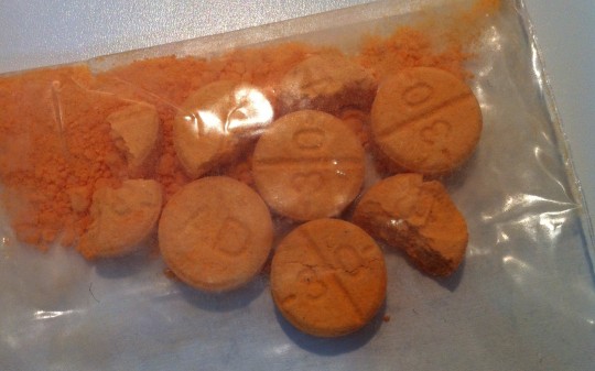 Adderall contains a combination of amphetamine and dextroamphetamine. Amphetamine and dextroamphetamine are central nervous system stimulants that affect chemicals in the brain and nerves that contribute to hyperactivity and impulse control.