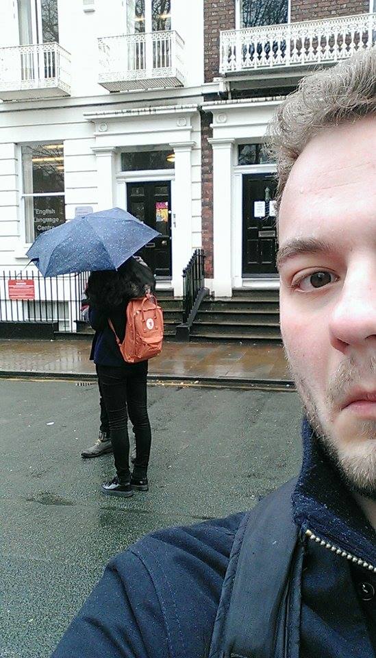 *insert Attenborough narration*
