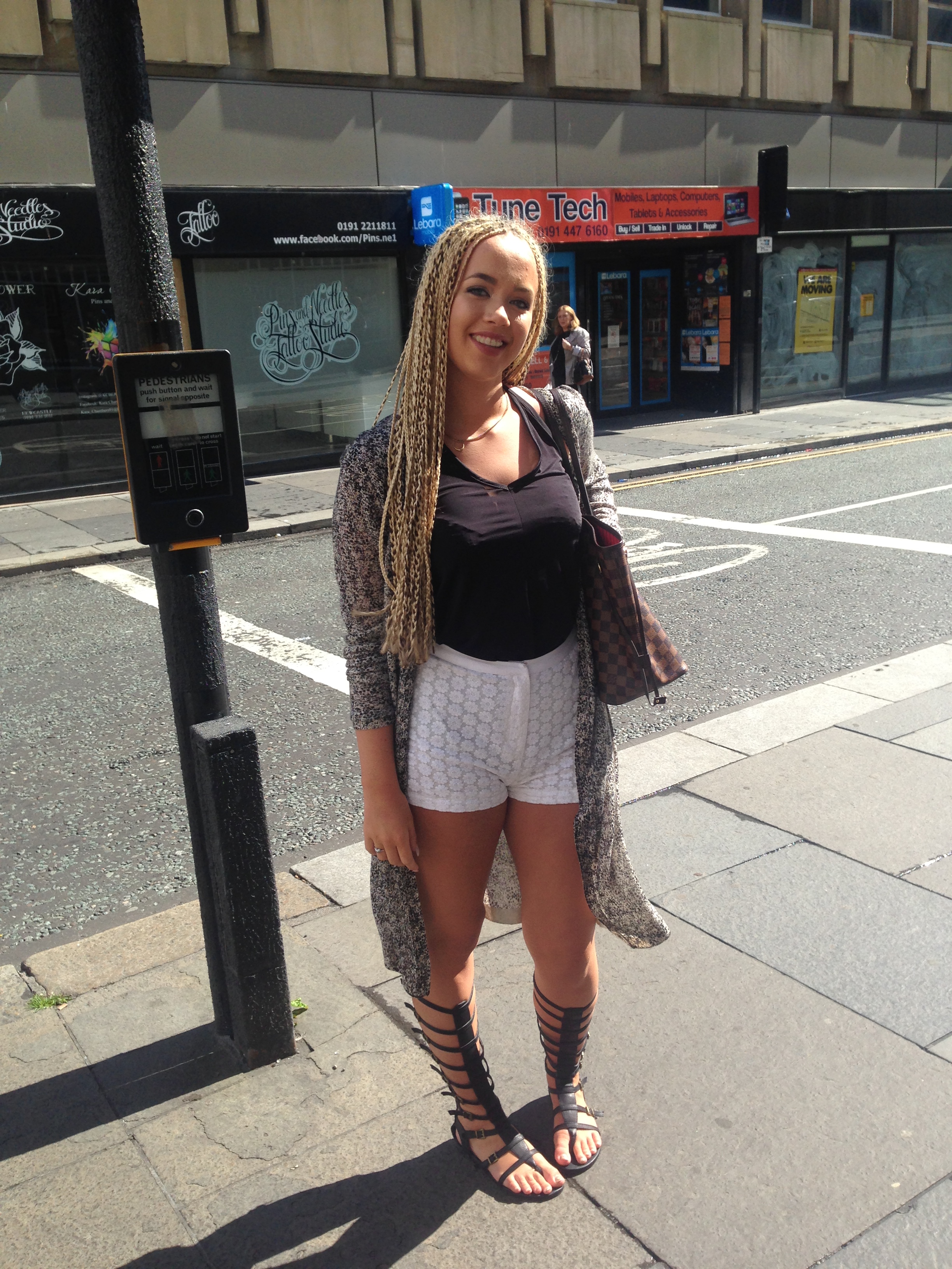 Lois, 16, Student