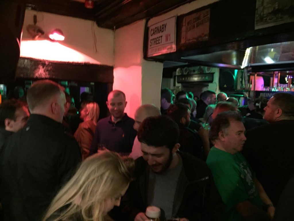 busy irish pub