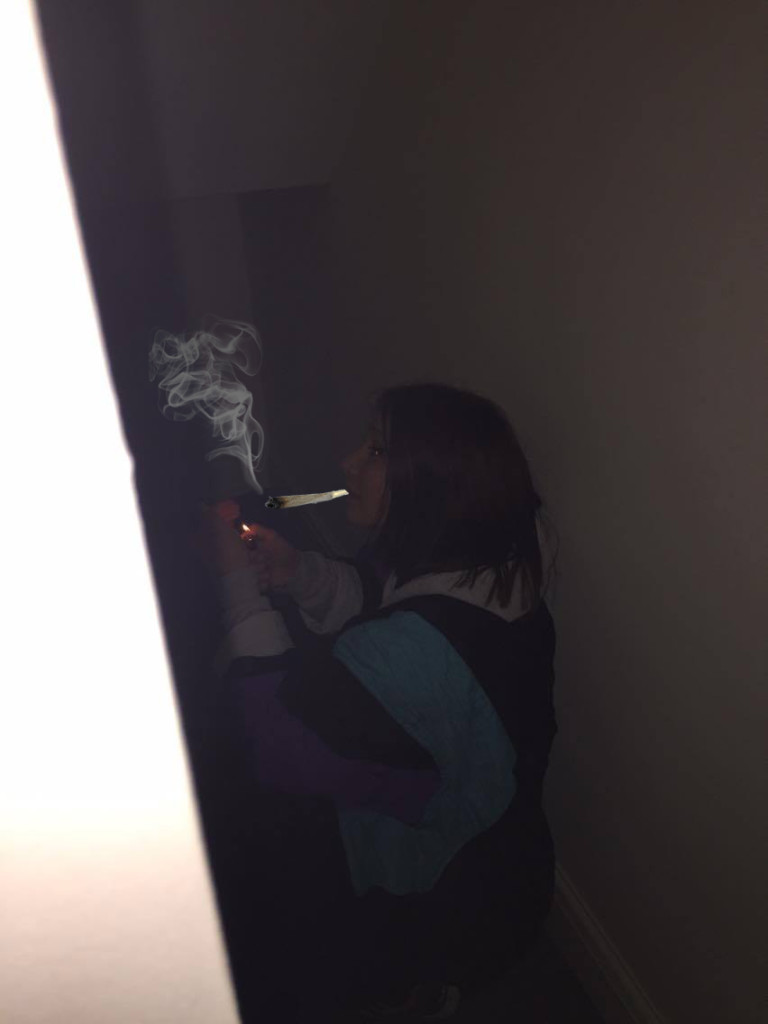 weed smoke hide 420 stairs