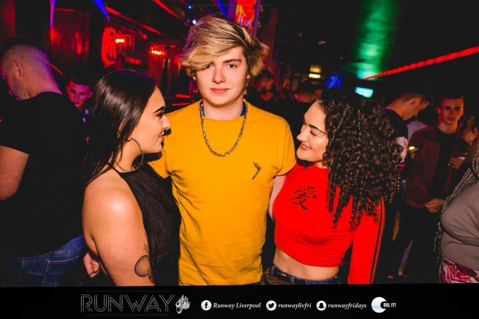 Image may contain: Jewelry, Necklace, Accessories, Accessory, Disco, Party, Night Club, Club, Human, Person