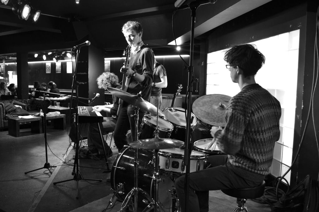 Band 1