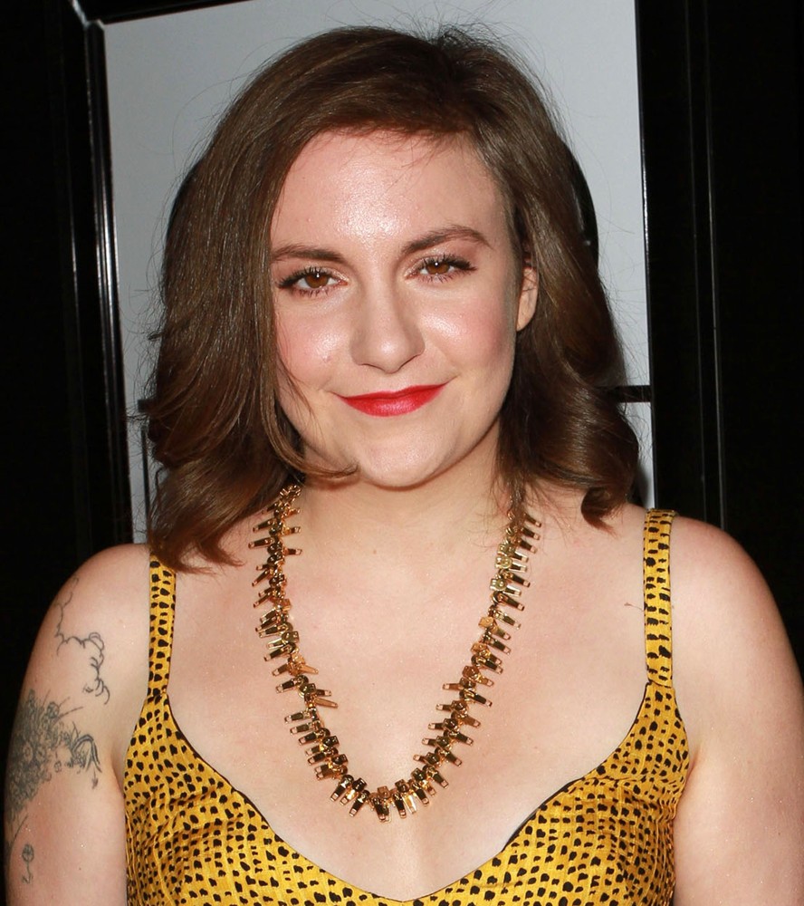 lena-dunham-36th-annual-los-angeles-film-critics-association-awards-01