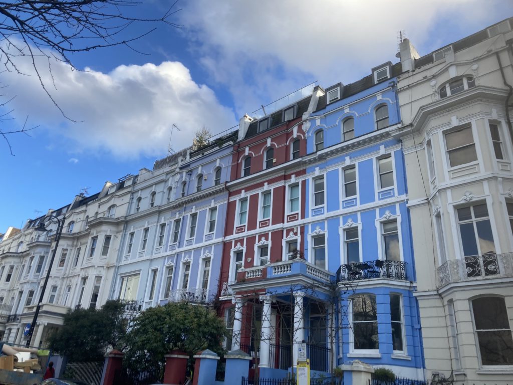 Holland Park Walk