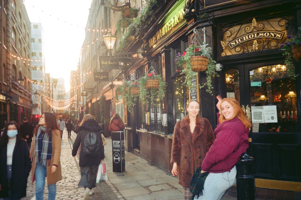 London pub