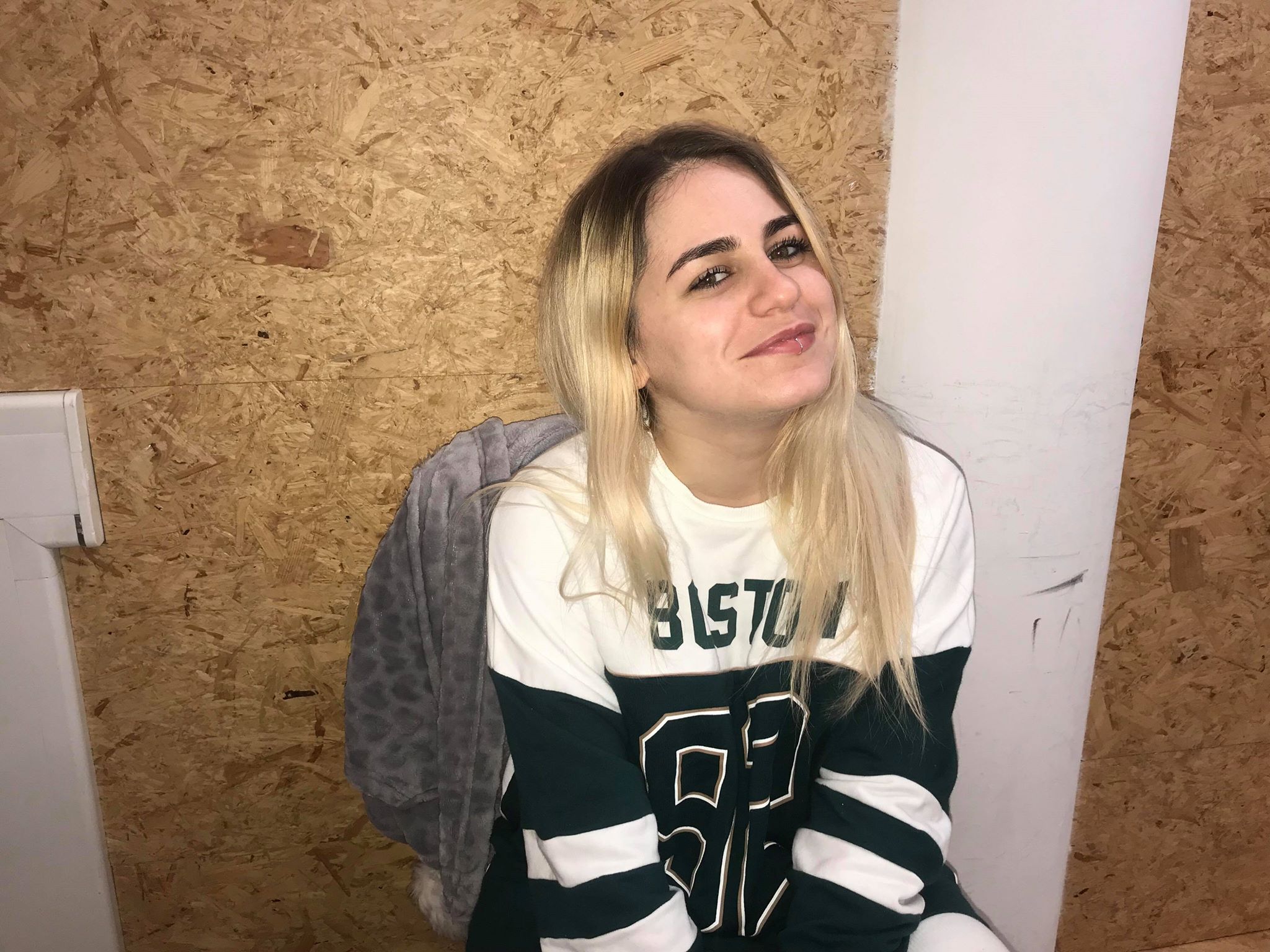 Image may contain: Wood, Home Decor, Long Sleeve, Sweatshirt, Child, Blonde, Kid, Woman, Girl, Female, Teen, Sweater, Sleeve, Person, Human, Apparel, Clothing