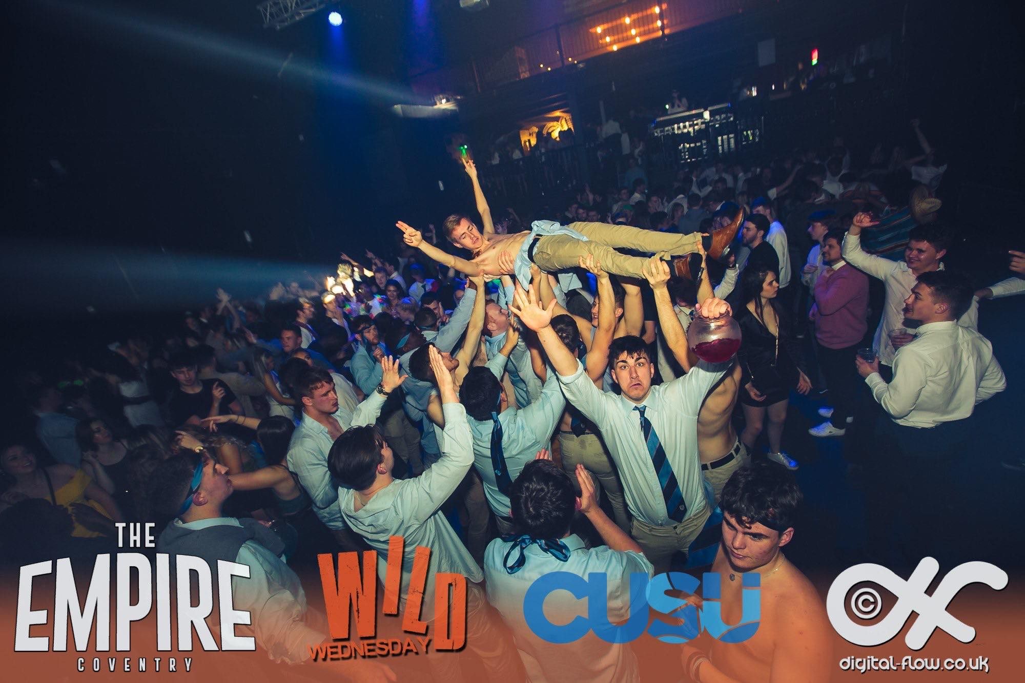 Image may contain: Leisure Activities, Crowd, Night Life, Party, Night Club, Club, Human, Person