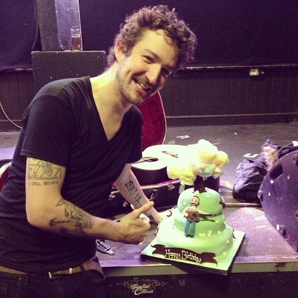 Anyone for cake? (Image: Twitter: @fthc)