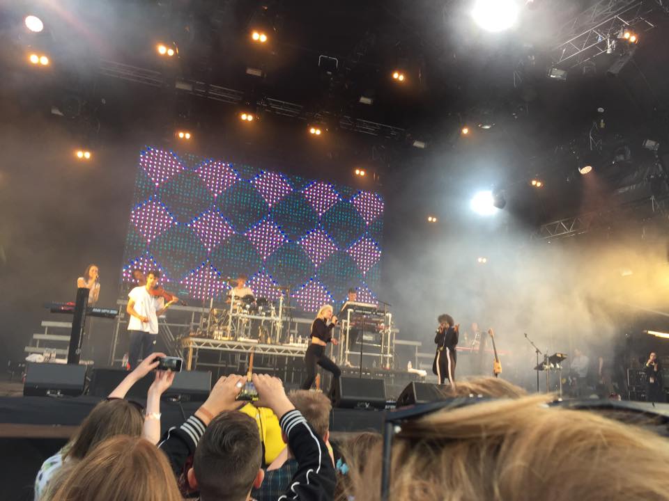 Clean Bandit