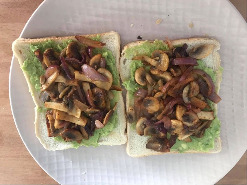 Image may contain: Sandwich, Food