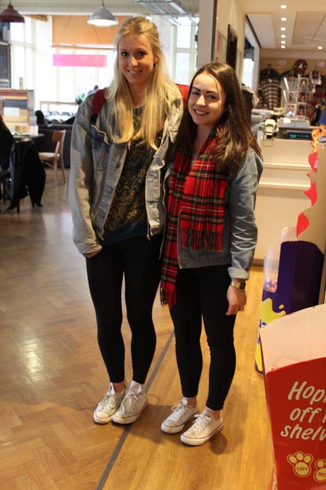 Aoife and Roisin have so much in common, they're both studying medicine, they're both in second year, they both have Irish names, and they're both wearing converse!