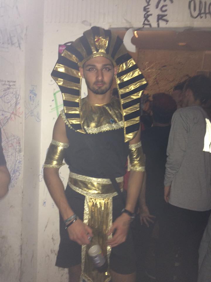 Farris, first year Neuroscience