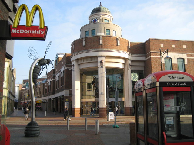 Harlequin_Centre,_Watford-2