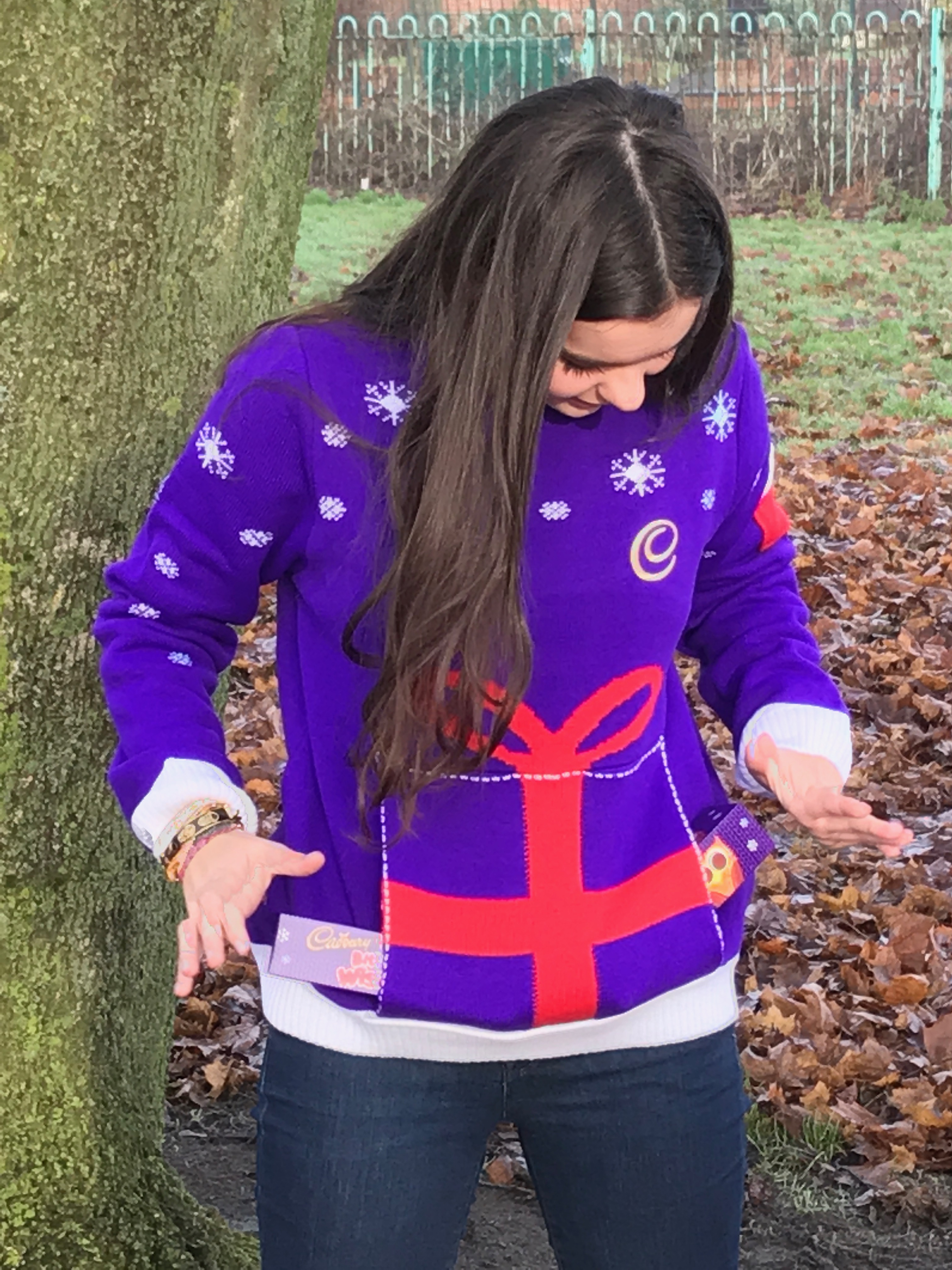 Demonstrating the pockets