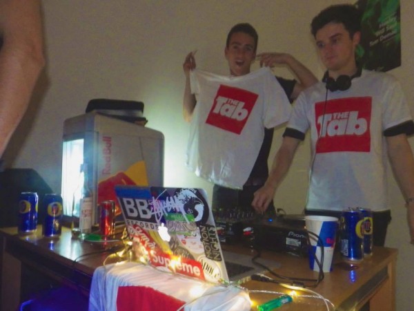 Djs 2