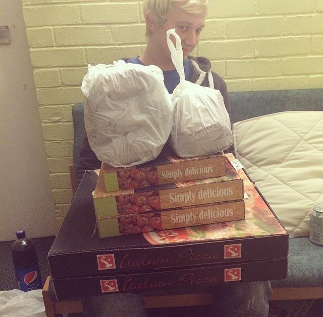 pizzaholic