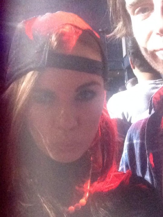 'I've taken someone's hat and put it atop my own head. I look cool.' You obviously want to share this with everyone