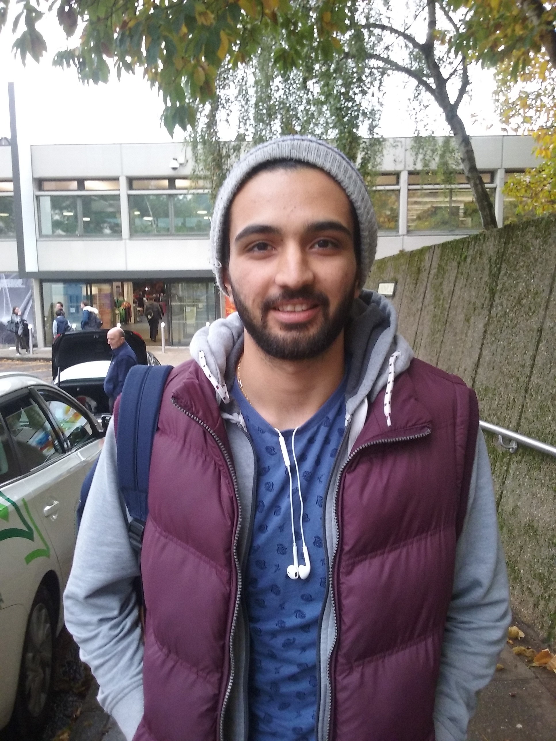 Sam Keshavarzi