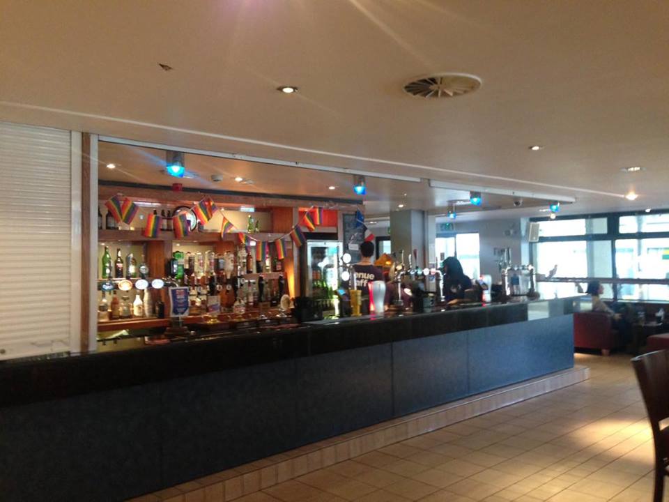 red bar