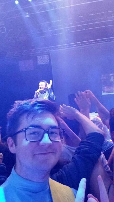 You know its lit when your dressed as a Thunderbird and Paul Chuckle is on stage.