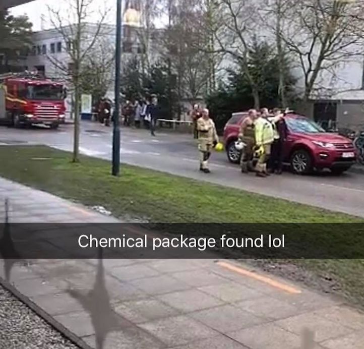 Image may contain: Road, Intersection, Tow Truck, Carriage, Walkway, Sidewalk, Pavement, Path, Truck, Vehicle, Transportation, Suv, Car, Automobile