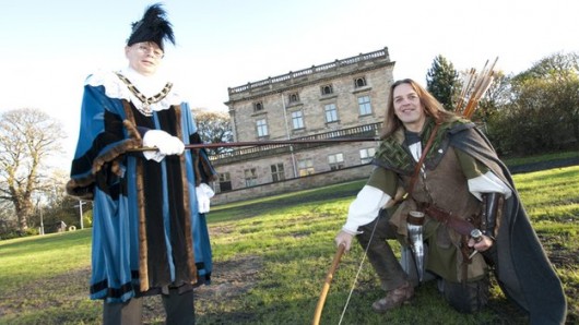 Robin Hood under orders in the official cermony