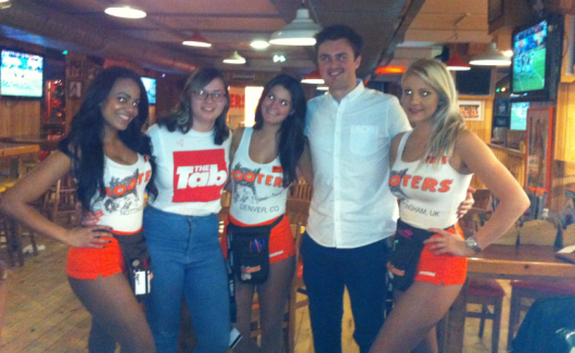 Hooters 8