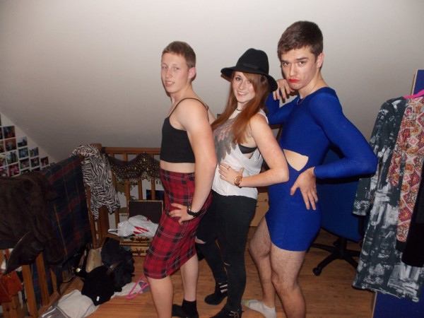 Sexy and I know it