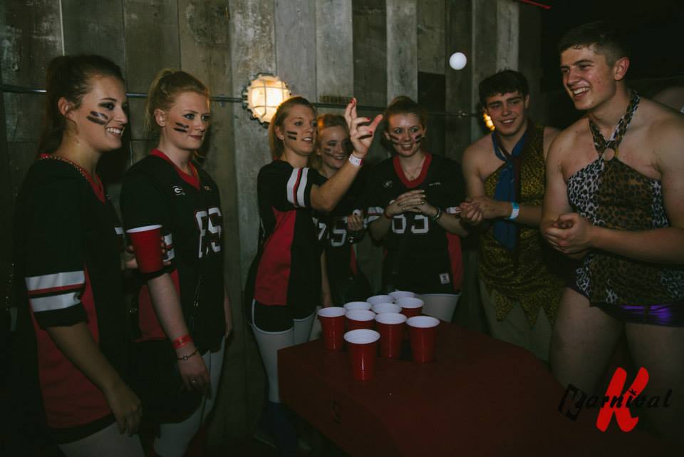 sports tops girls