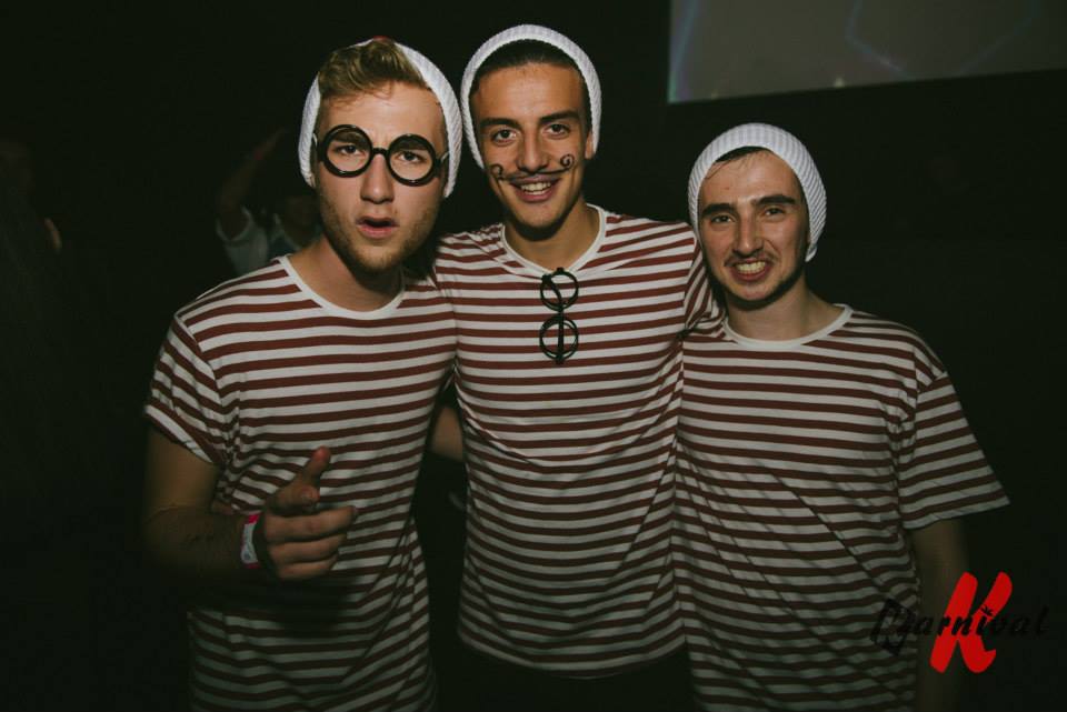 WHERES WALLY