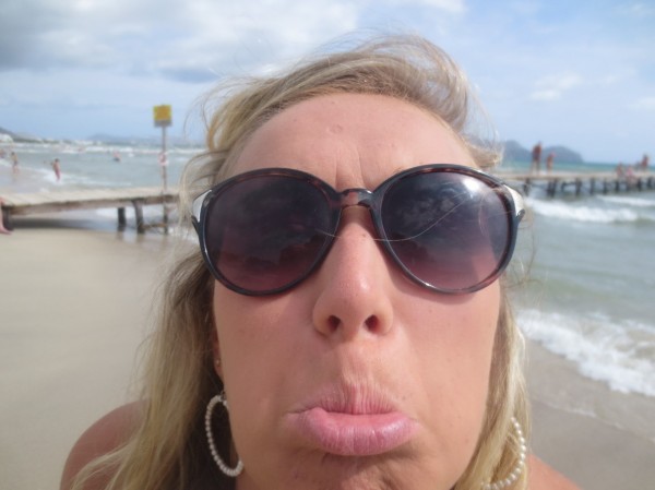 CHRISSIE 3
