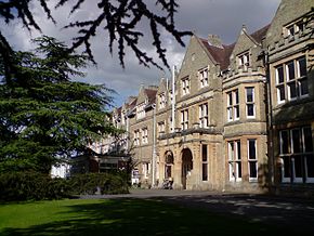 Sthildas_south_building