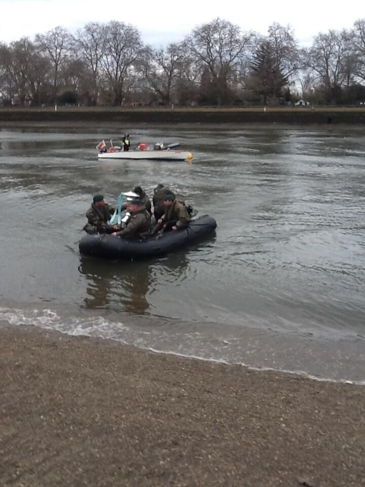 boat race trophy