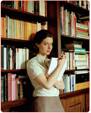 library-shelving-girl
