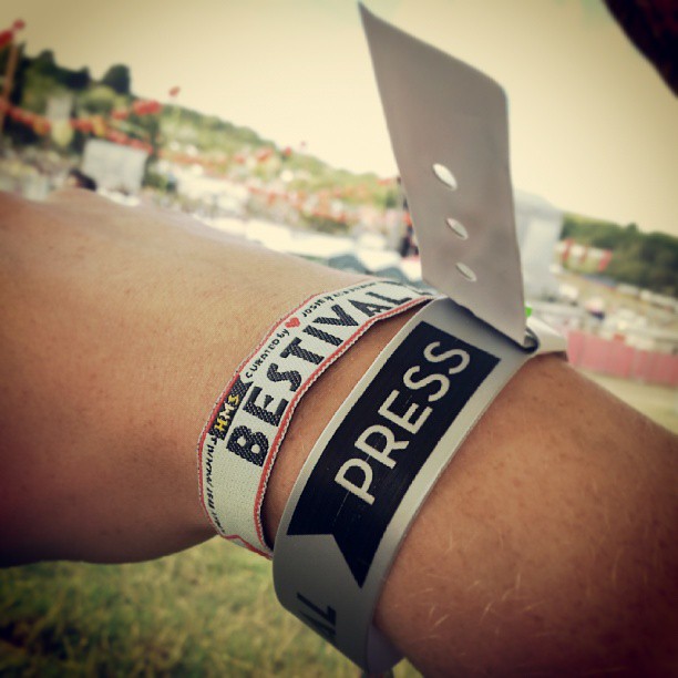 an im-press-ive wristband
