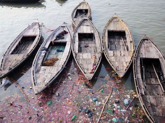 ganges-river-pollution_18736_990x742