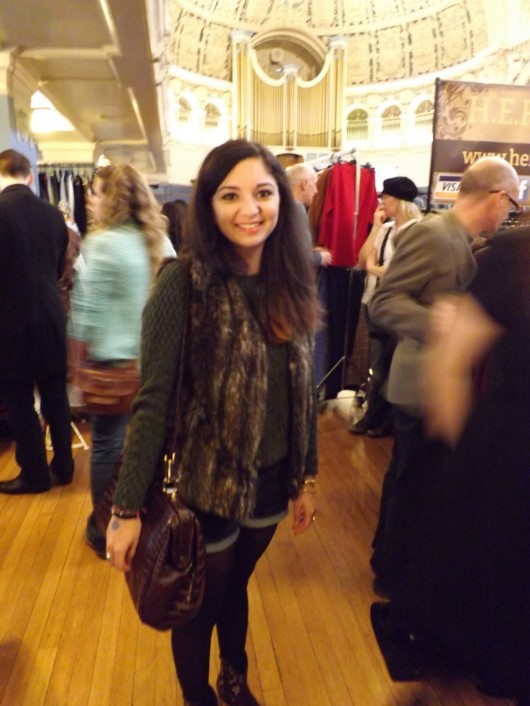 Mel Kamalvand – The quilted-leather bag adds a touch of Chanel to this autumnal themed outfit. 