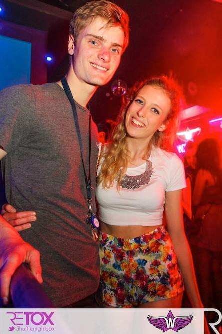 The high waisted shorts bring a summery touch to this girl's outfit. The necklace is also worth noting.
