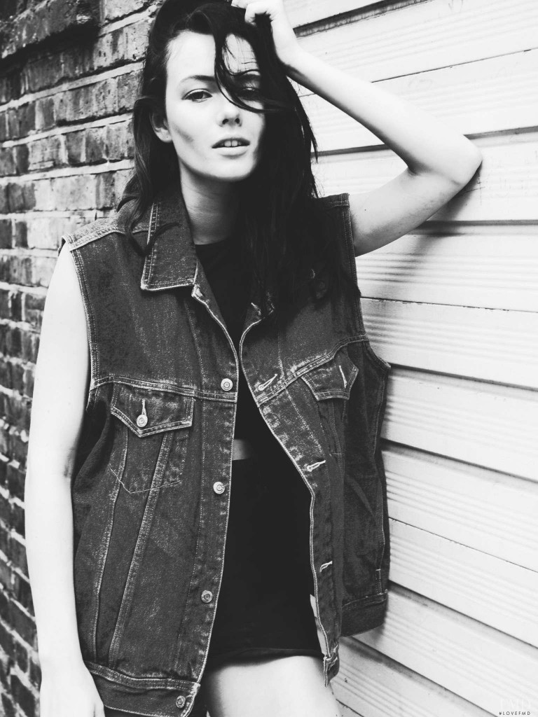 000000499098-julia_glossop-fullsize
