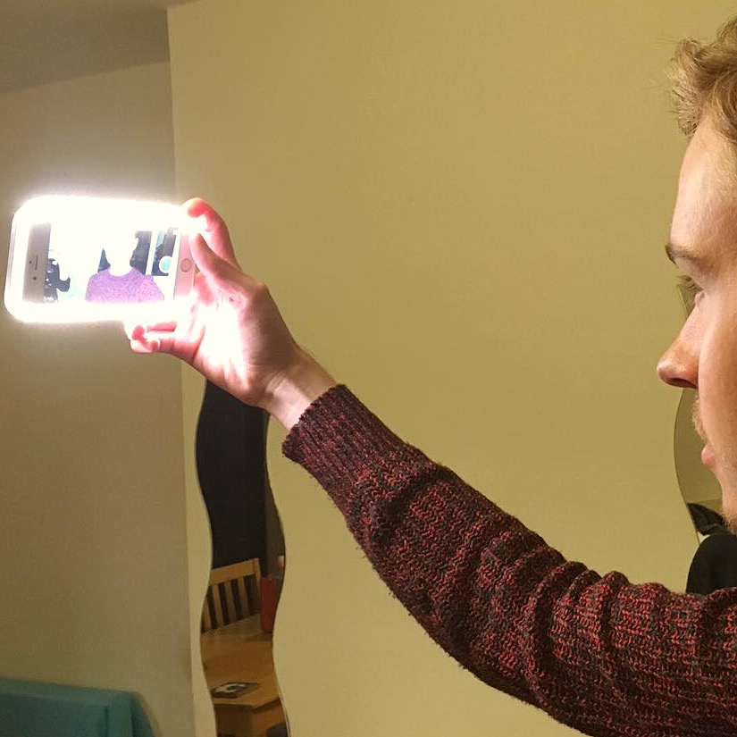 Why I spent £40 on a selfie lighting case