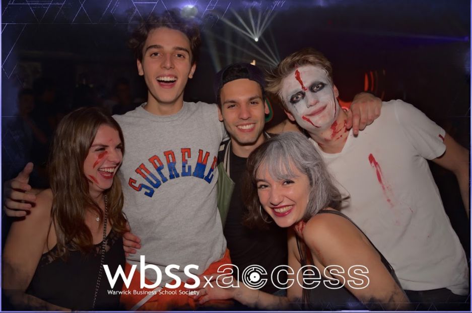 Image may contain: Party, Crowd, Festival, Club, Human, Person, People