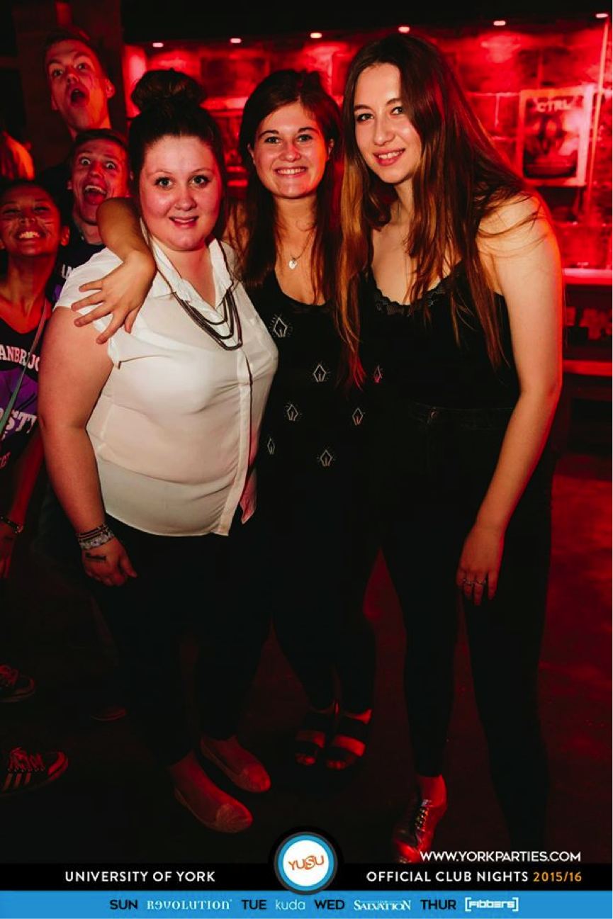 Triple photobomb