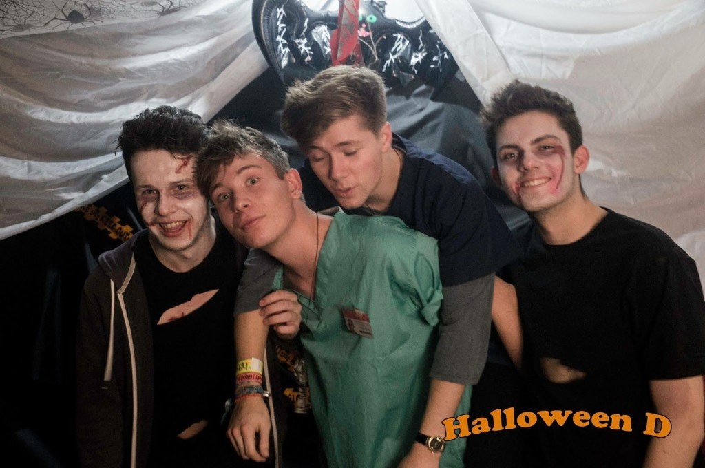 woking boys halloween d