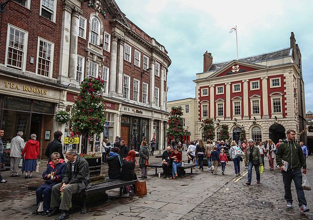 640px-St_Helen's_Square,_York